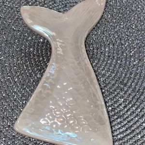 NWT IRIDESCENT MERMAID TAIL trinket dish in white iridescent.